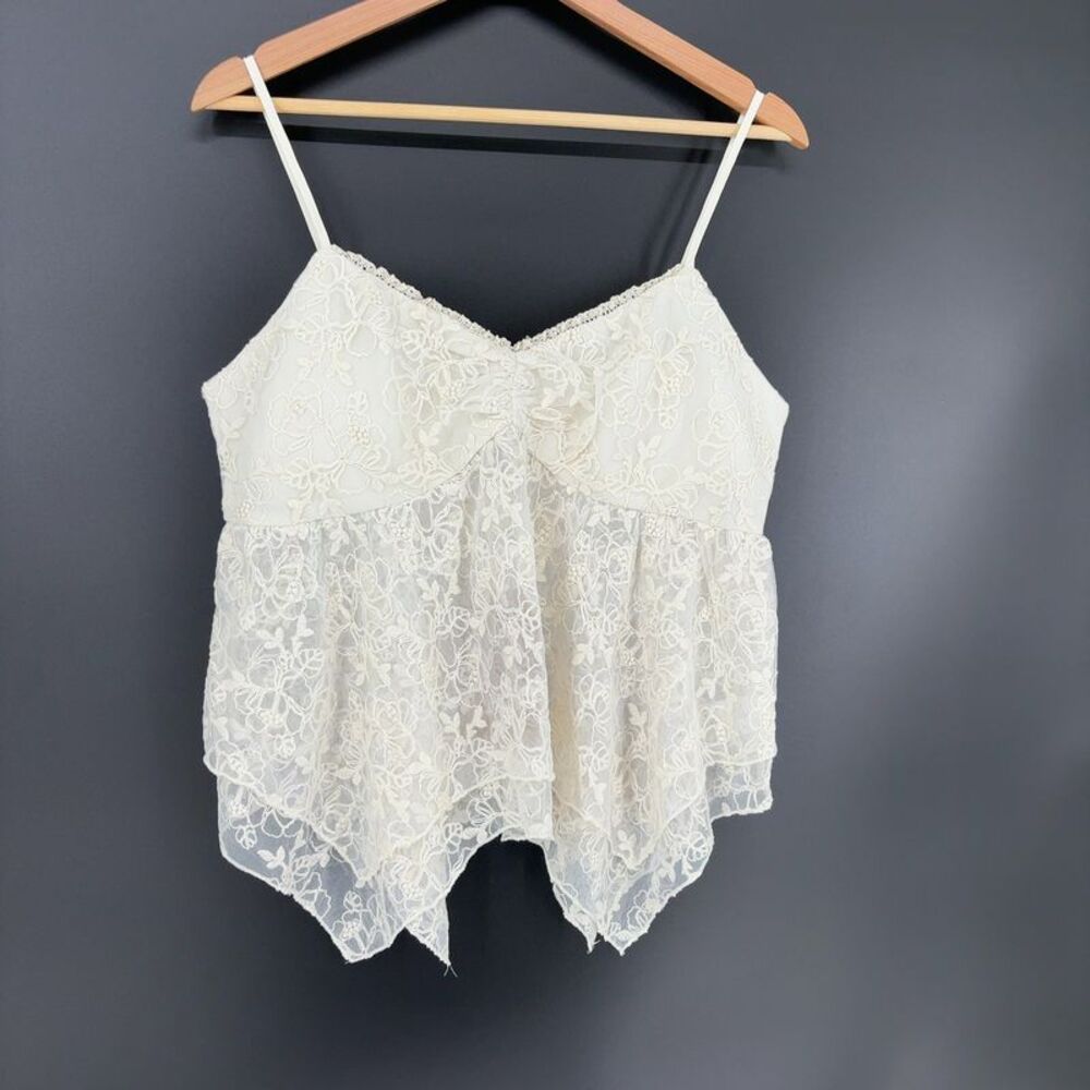 unknown brand Lace Padded Camisole in Cream